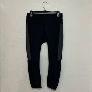 Lululemon Black Athletic Gym Athleisure Cropped Leggings Workout